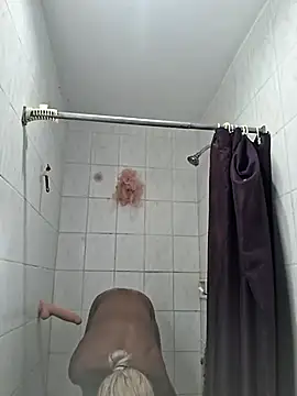 ItsBarbieBitcxxxx69 online show from 11-20-25, 08:15