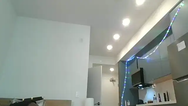 ItsBarbieBitcxxxx69 online show from 01-06-26, 07:40