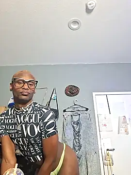 ItsBarbieBitcxxxx69 online show from 10-09-25, 05:41
