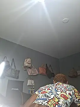 ItsBarbieBitcxxxx69 online show from 11-05-25, 08:06