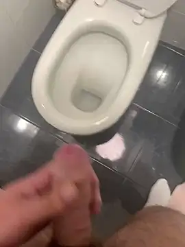 donmike01 online show from 10-01-25, 03:16