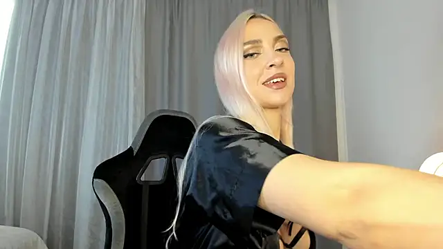  Miss Valentina  online show from 09-22-25, 06:30