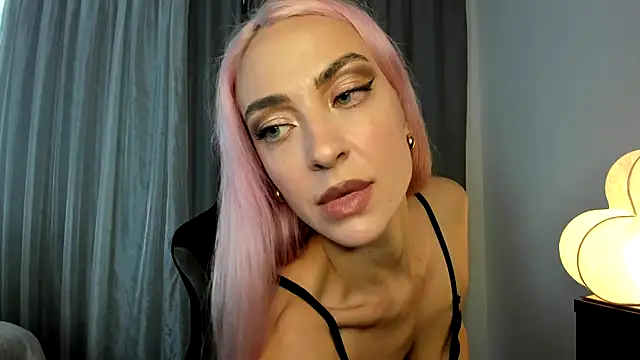  Miss Valentina  online show from 10-15-25, 07:38