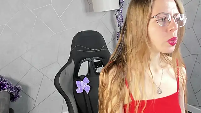 Joann Shermann online show from 12-21-25, 01:19