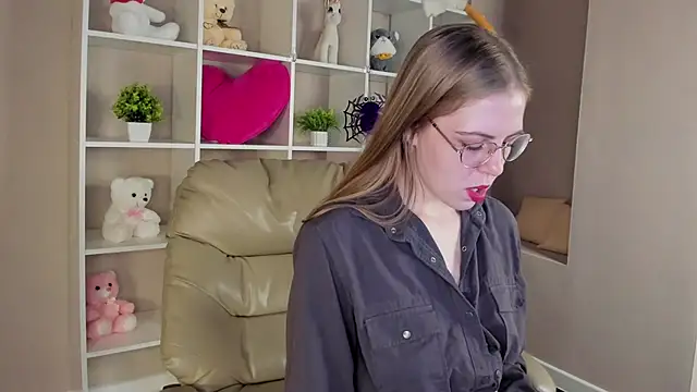 Joann Shermann online show from 11-05-25, 01:09