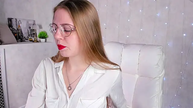 Joann Shermann online show from 12-22-25, 01:17