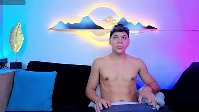 Snapshot of Almiboys chatting on 02-09-26, 12:41 Almiboys online show from 02-09-26, 12:41