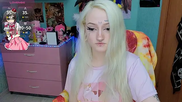 Snapshot of Manuela_unicorn chatting on 06-24-26, 06:50 Manuela unicorn online show from 06-24-26, 06:50
