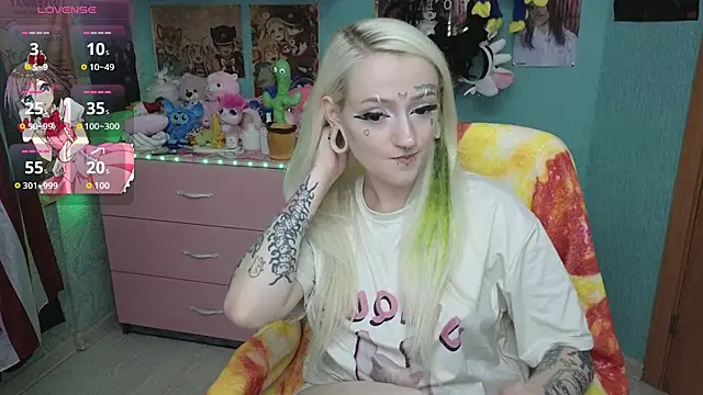 Snapshot of Manuela_unicorn chatting on 07-14-26, 05:52 Manuela unicorn online show from 07-14-26, 05:52