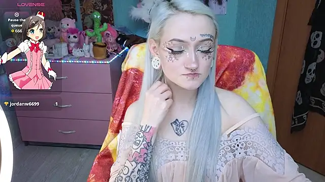 Manuela unicorn online show from 04-16-26, 09:39