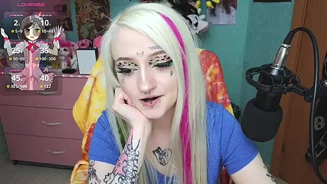 Snapshot of Manuela_unicorn chatting on 06-19-26, 06:14 Manuela unicorn online show from 06-19-26, 06:14