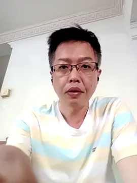 Snapshot of akumasian chatting on 05-05-26, 12:02 akumasian online show from 05-05-26, 12:02