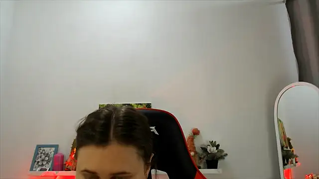 Snapshot of Lucky_Lana chatting on 01-16-26, 03:43 Lucky Lana online show from 01-16-26, 03:43