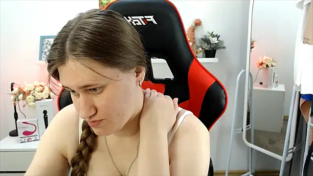 Lucky Lana online show from 06-16-26, 02:33