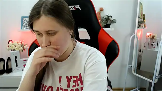 Snapshot of Lucky_Lana chatting on 03-05-26, 03:58 Lucky Lana online show from 03-05-26, 03:58