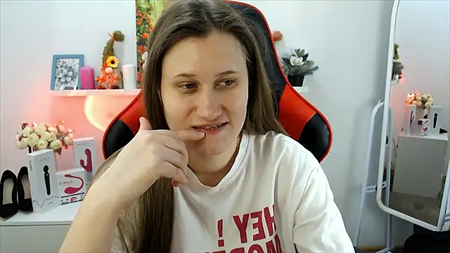 Snapshot of Lucky_Lana chatting on 01-17-26, 03:32 Lucky Lana online show from 01-17-26, 03:32