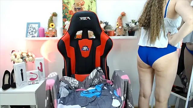 Snapshot of Lucky_Lana chatting on 02-12-26, 03:17 Lucky Lana online show from 02-12-26, 03:17