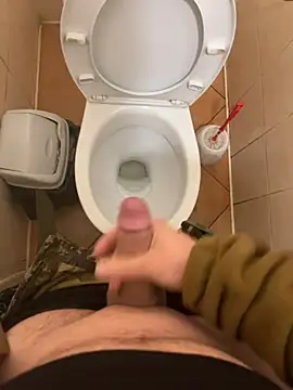 Snapshot of antonysside chatting on 11-29-25, 11:27 antonysside online show from 11-29-25, 11:27