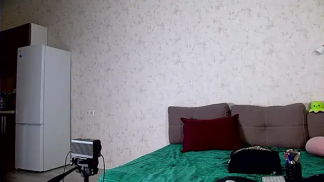 AshleyD  online show from 02-03-26, 01:49