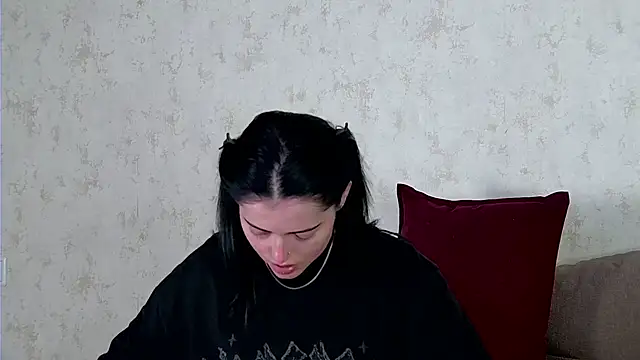 Snapshot of AshleyD_ chatting on 05-10-26, 02:08 AshleyD online show from 05-10-26, 02:08