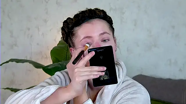 AshleyD  online show from 09-29-25, 02:29