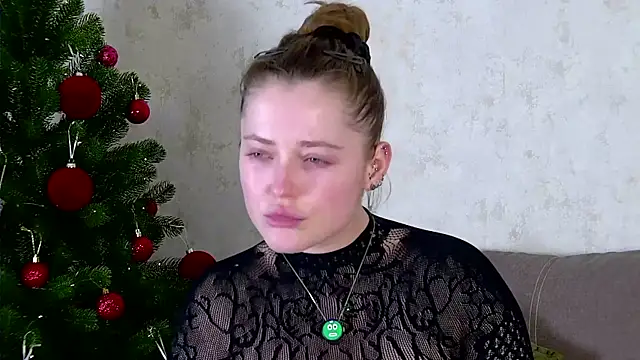 AshleyD  online show from 01-10-26, 12:44