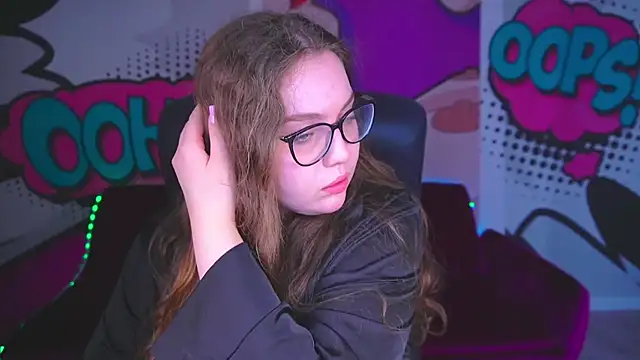 LuxSopphia online show from 09-28-25, 05:47