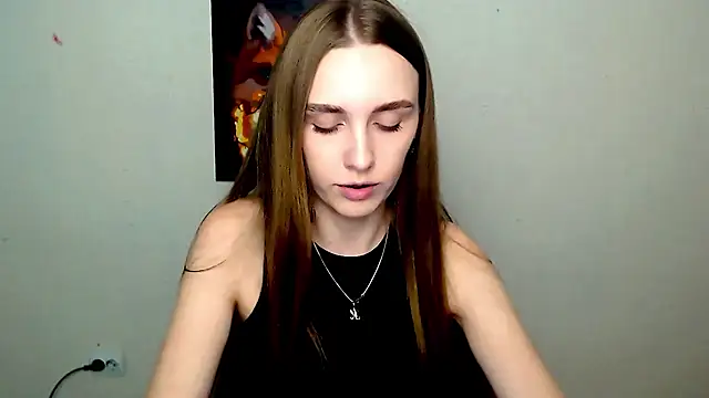 Snapshot of Doll_Angelina chatting on 05-13-26, 06:09 Doll Angelina online show from 05-13-26, 06:09