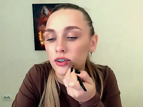 Doll Angelina online show from 10-04-25, 05:53