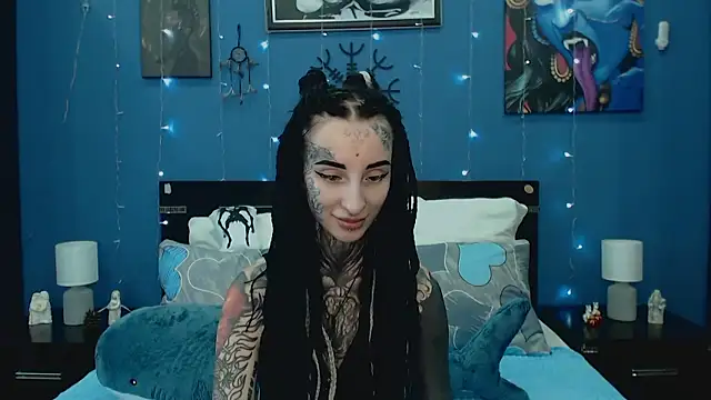 Snapshot of Velvetbat chatting on 06-14-26, 07:42 Velvetbat online show from 06-14-26, 07:42