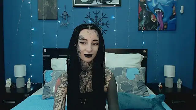 Snapshot of Velvetbat chatting on 07-05-26, 07:04 Velvetbat online show from 07-05-26, 07:04