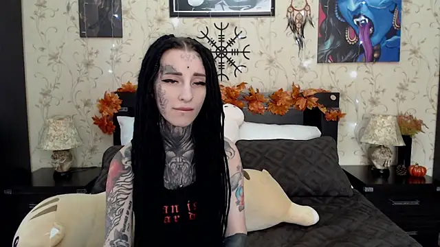 Snapshot of Velvetbat chatting on 10-05-25, 06:59 Velvetbat online show from 10-05-25, 06:59