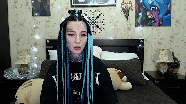 Velvetbat online show from 12-18-25, 07:13