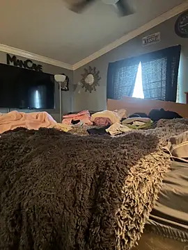 Snapshot of Lilbeezie81 chatting on 02-12-26, 08:30 Lilbeezie81 online show from 02-12-26, 08:30