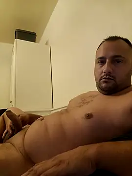 Snapshot of hotmalerobinson1 chatting on 10-18-25, 07:38 hotmalerobinson1 online show from 10-18-25, 07:38