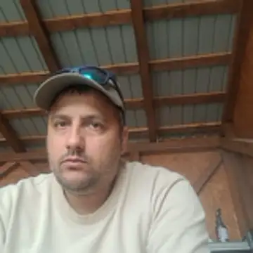 Snapshot of hotmalerobinson1 chatting on 05-21-26, 07:06 hotmalerobinson1 online show from 05-21-26, 07:06