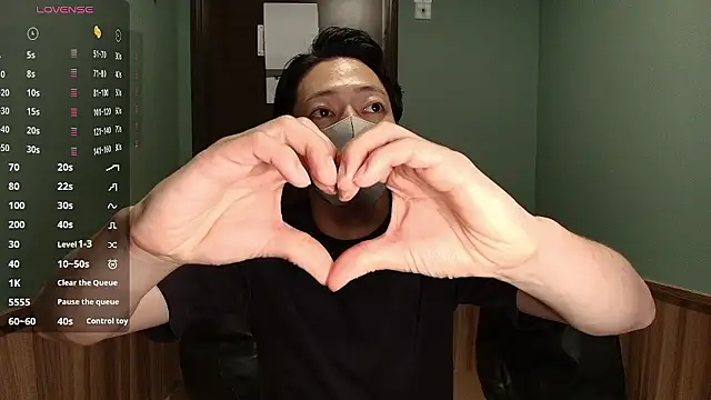 Snapshot of i_am_Hiro chatting on 05-15-26, 04:21 i am Hiro online show from 05-15-26, 04:21