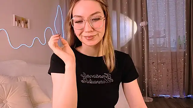 Lilo Sims online show from 11-10-25, 03:00