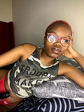 YummyMelanin117 online show from 10-06-25, 07:25