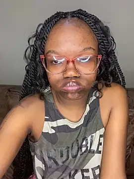 YummyMelanin117 online show from 02-02-26, 10:31