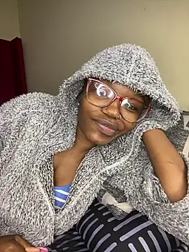 YummyMelanin117 online show from 09-30-25, 09:32