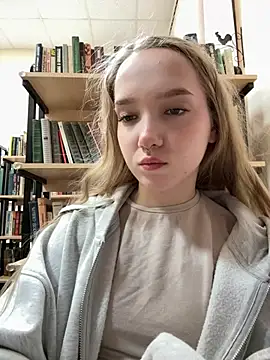 bambi lu online show from 04-03-26, 09:32