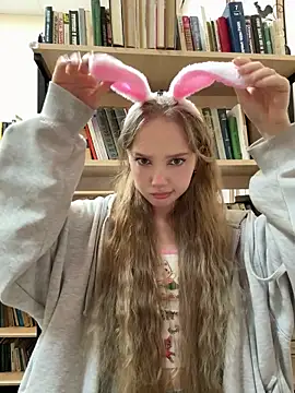 bambi lu online show from 04-05-26, 10:27