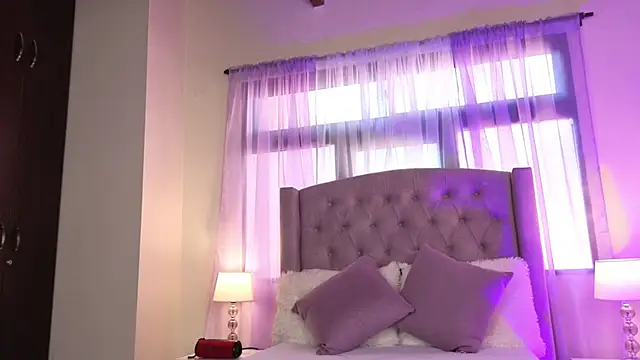 zaraquiinn online show from 10-18-25, 02:08