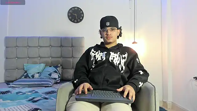 samxx muscle online show from 11-01-25, 02:22