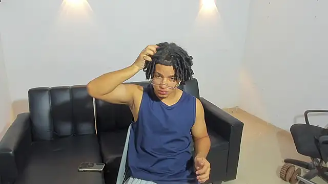 Snapshot of samxx_muscle chatting on 05-14-26, 12:57 samxx muscle online show from 05-14-26, 12:57