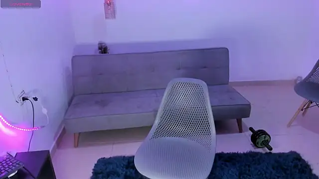 Snapshot of samxx_muscle chatting on 05-31-26, 06:09 samxx muscle online show from 05-31-26, 06:09