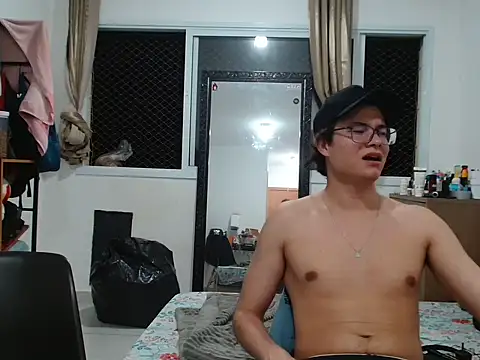 Snapshot of TimiidoSP011 chatting on 11-01-25, 12:17 TimiidoSP011 online show from 11-01-25, 12:17