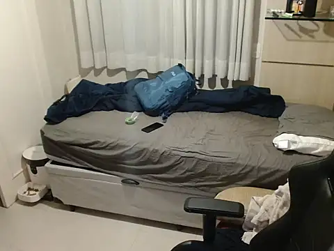 Snapshot of TimiidoSP011 chatting on 11-08-25, 11:08 TimiidoSP011 online show from 11-08-25, 11:08