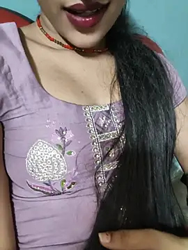 Snapshot of Eshwari_Chopra chatting on 05-26-26, 05:11 Eshwari Chopra online show from 05-26-26, 05:11